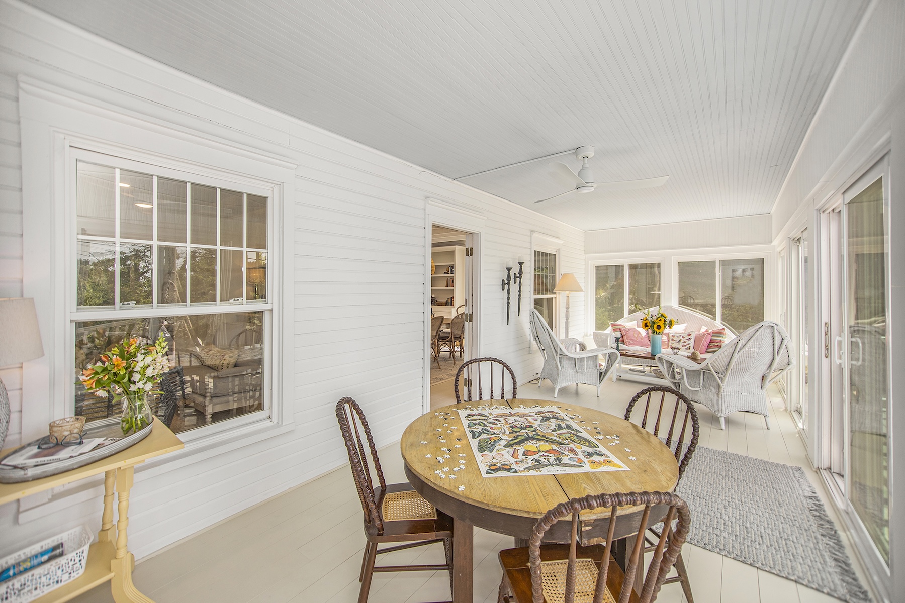 Built in outdoor kitchen